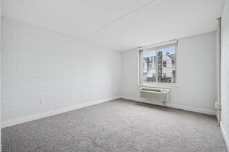 Academia Suites in Philadelphia, PA - Foto de edificio - Building Photo