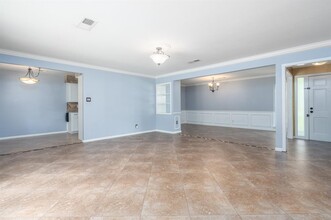 9423 Highmeadow Dr in Houston, TX - Building Photo - Building Photo