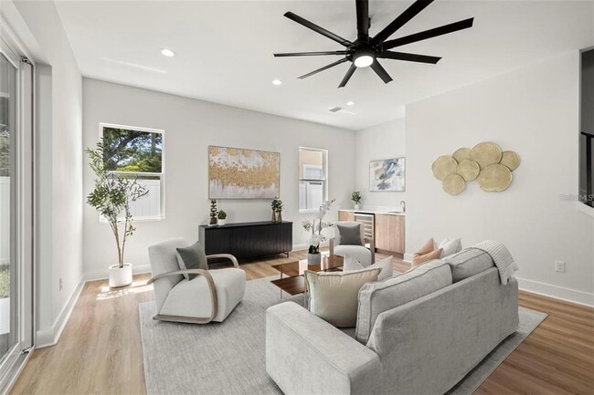 1017 W Coral St in Tampa, FL - Building Photo - Building Photo