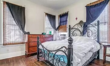 719 W French Plz, Unit 3 in San Antonio, TX - Building Photo - Building Photo