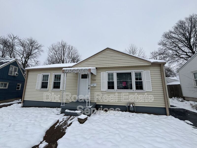 7822 Eustis Ct in Cincinnati, OH - Building Photo