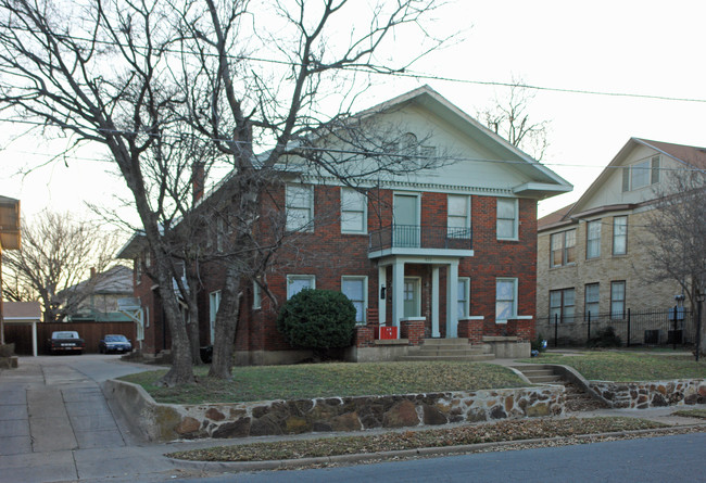 820 Blaylock Dr in Dallas, TX - Building Photo - Building Photo