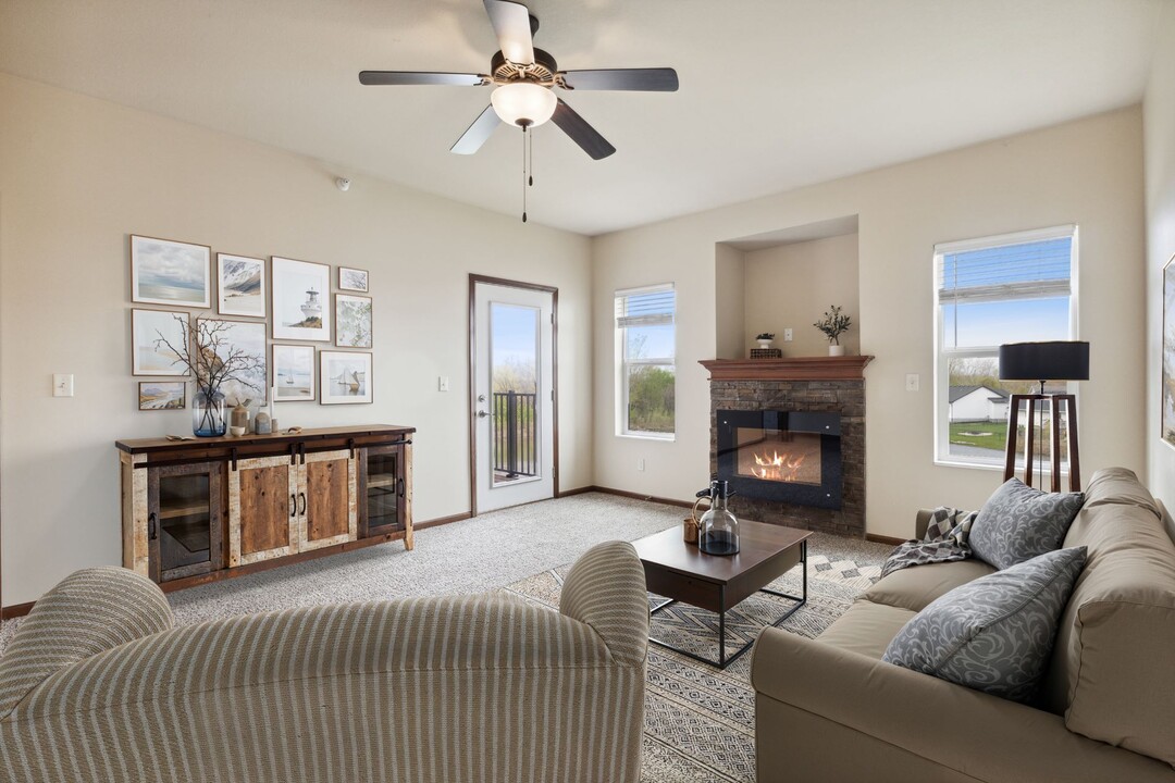 Prairie Lakes in Ankeny, IA - Foto de edificio