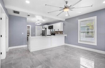 8907 N Blvd in Tampa, FL - Building Photo - Building Photo