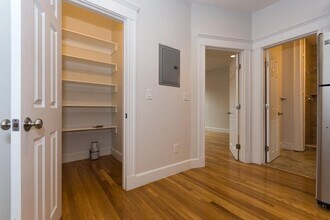 90 Brainerd Rd, Unit 12 in Boston, MA - Building Photo - Building Photo