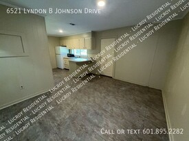 6521 Lyndon B Johnson Dr in Jackson, MS - Building Photo - Building Photo