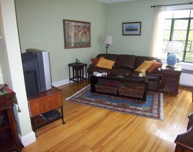 97 Strathmore Rd in Boston, MA - Foto de edificio - Building Photo