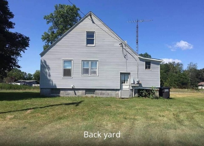 13294 Sumpter Rd in Carleton, MI - Building Photo - Building Photo