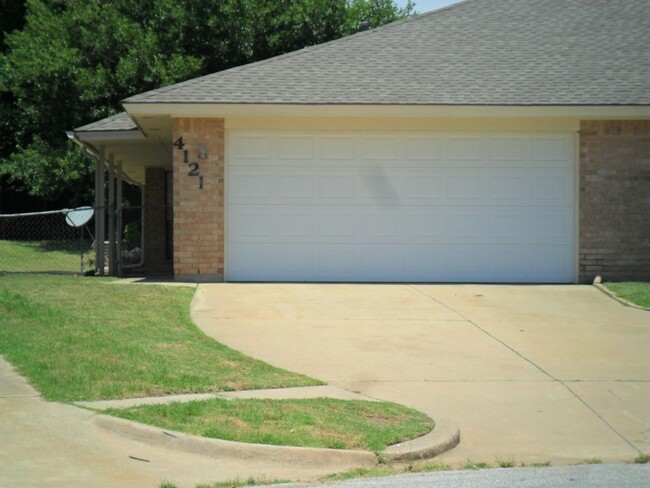 property at 4121 Potomac Dr