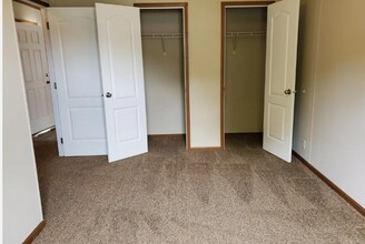 81 Quail Ct in Grand Blanc, MI - Foto de edificio - Building Photo