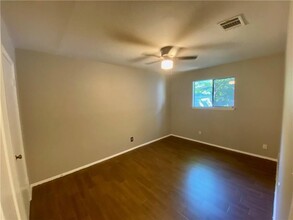 6501 Chesterfield Ave in Austin, TX - Building Photo - Building Photo