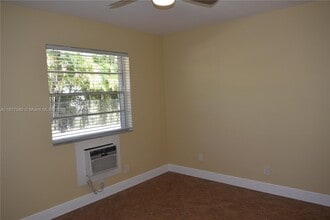 2915 Plunkett St in Hollywood, FL - Building Photo - Building Photo