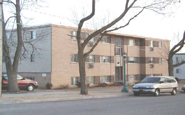 Ames Lake in St. Paul, MN - Building Photo - Building Photo