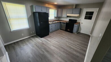 602 Glasgow Rd NW in Huntsville, AL - Building Photo - Building Photo