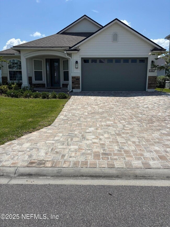 property at 835 Silver Pine Dr