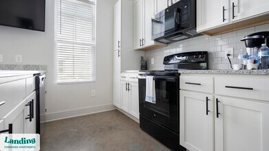 404 W 26th St in Charlotte, NC - Building Photo - Building Photo