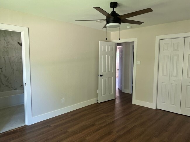 8711 Hinman St in Houston, TX - Building Photo - Building Photo