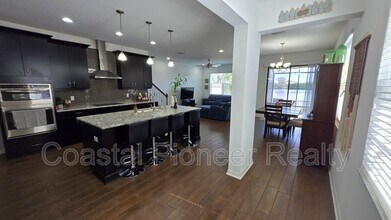 9212 Fox Sparrow Rd in Tampa, FL - Building Photo - Building Photo