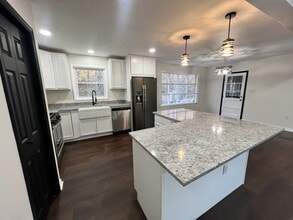 7019 Groveton Dr in Clinton, MD - Building Photo - Building Photo