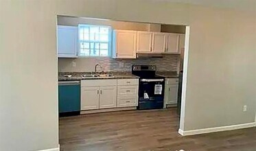 7023 Myrtle St in Houston, TX - Building Photo - Building Photo