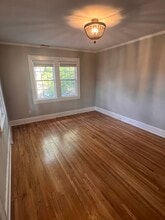 124 N Laurel Ave, Unit #3 in Charlotte, NC - Building Photo - Building Photo