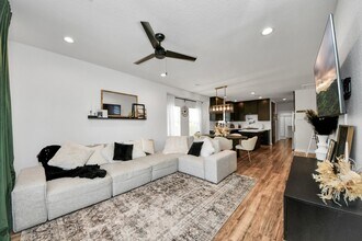 111 Jenkins St in Houston, TX - Building Photo - Building Photo