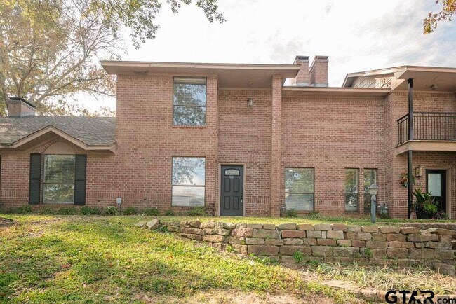 5917 Hollytree Dr in Tyler, TX - Building Photo - Building Photo