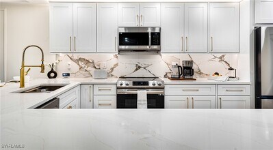 16230 Kelly Cove Dr in Ft. Myers, FL - Building Photo - Building Photo