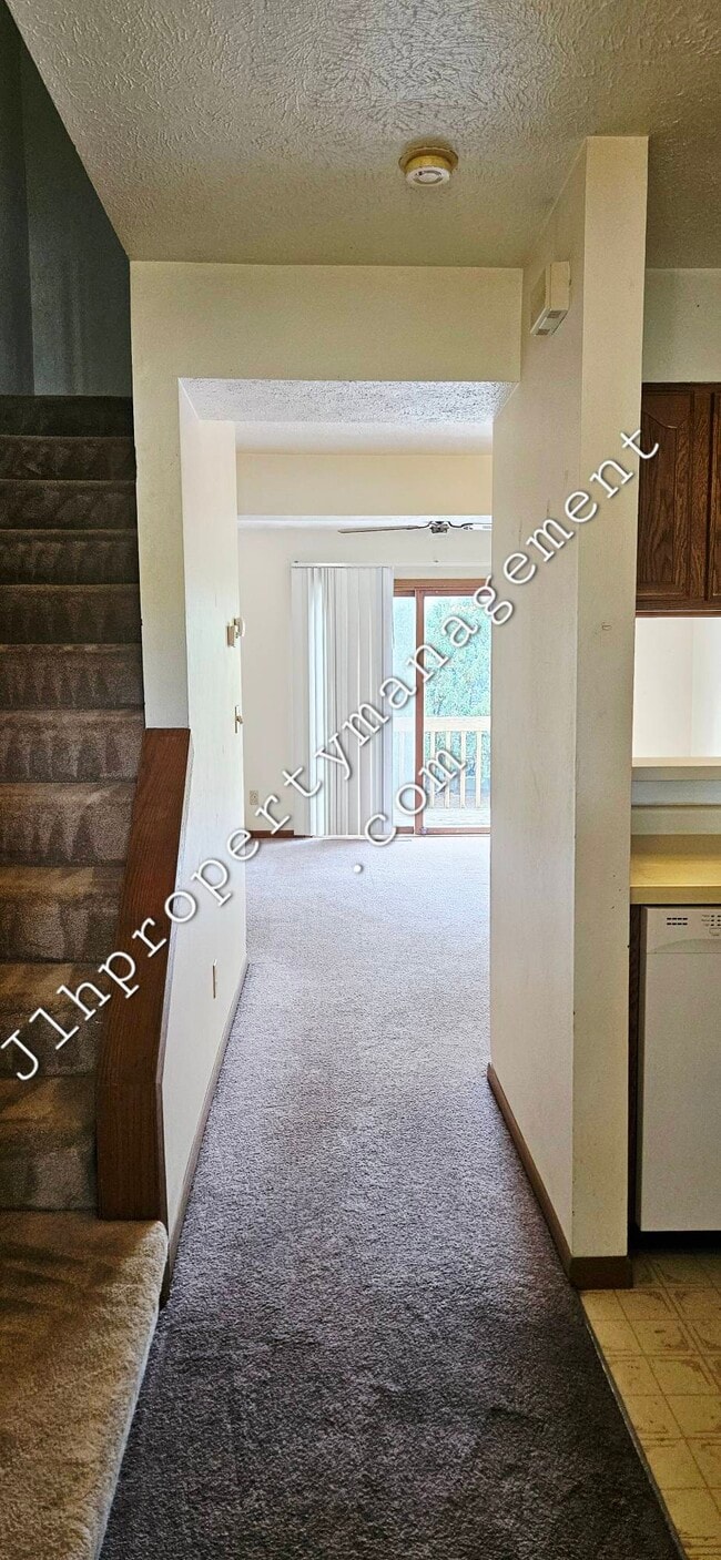 property at 3119 W Loras Dr