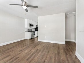 3102 W San Juan St in Tampa, FL - Building Photo - Building Photo