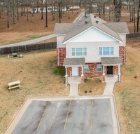 1208 Sadie Dr in Bryant, AR - Foto de edificio - Building Photo