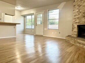 440 Black Oak Ln in Burleson, TX - Building Photo - Building Photo