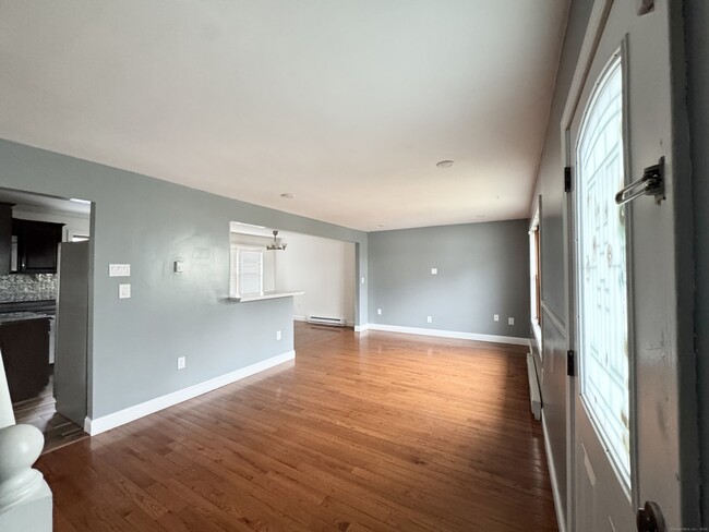 250 Madison St in Waterbury, CT - Building Photo - Building Photo