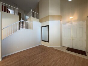 9805 Sedona Shrine Ave in Las Vegas, NV - Building Photo - Building Photo