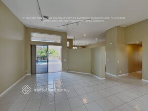 8227 NW 41st St in Coral Springs, FL - Foto de edificio - Building Photo