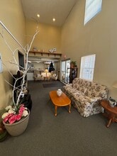 Anthony Square Senior Apartments in Terre Haute, IN - Foto de edificio - Building Photo