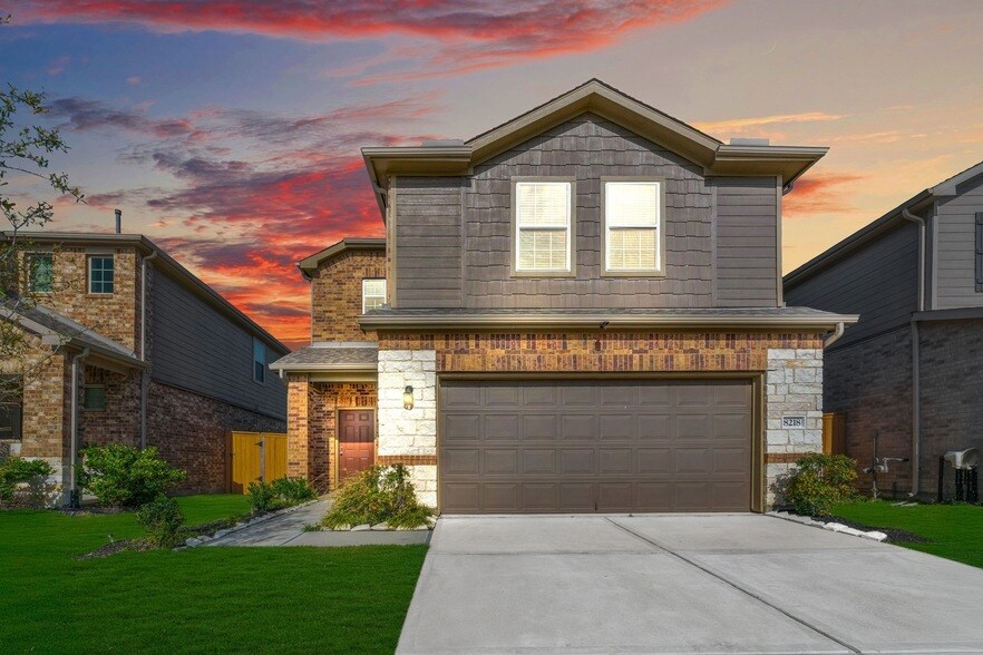 8218 Star Ter Dr in Cypress, TX - Building Photo