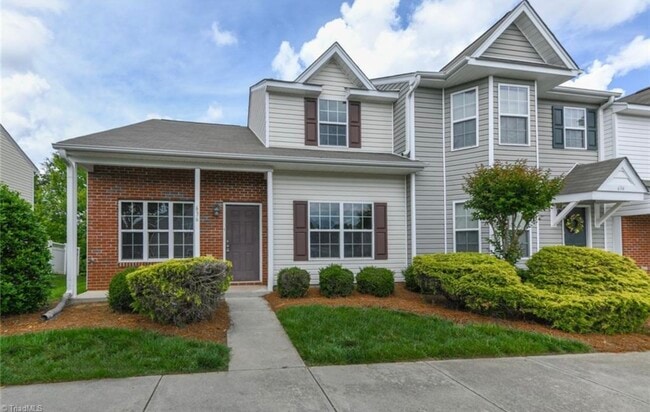 property at 636 Grasswren Way