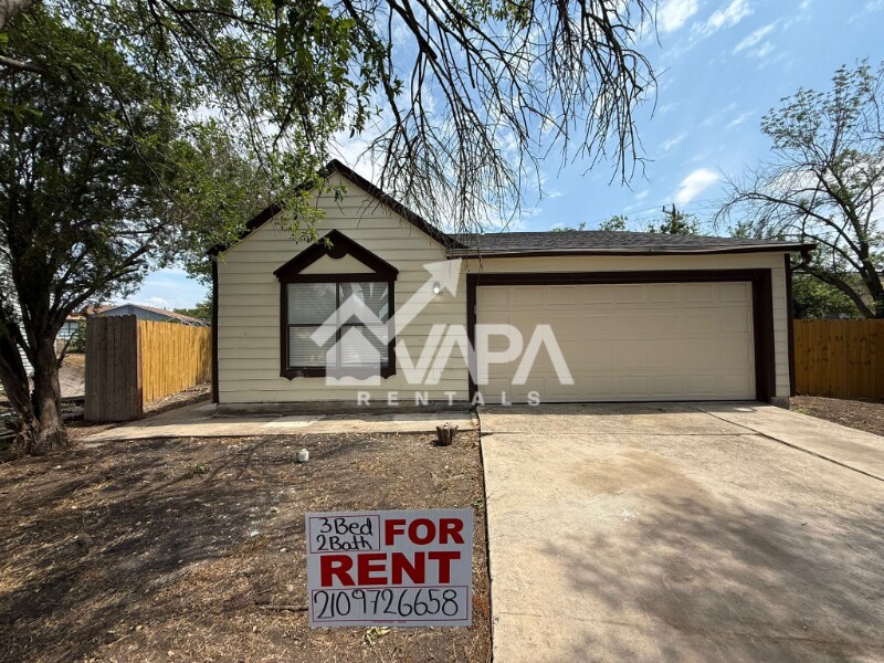 4062 Fire Sun in San Antonio, TX - Building Photo