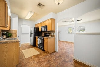 2321 Bendridge Trail in Austin, TX - Building Photo - Building Photo