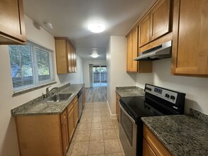 135 Warren Ave in Morgan Hill, CA - Building Photo - Building Photo