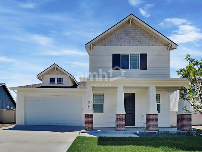 property at 1317 N Barkvine Ave