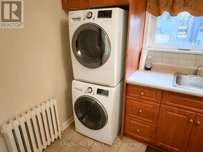 65 Fairfield Ave in Toronto, ON - Building Photo - Building Photo