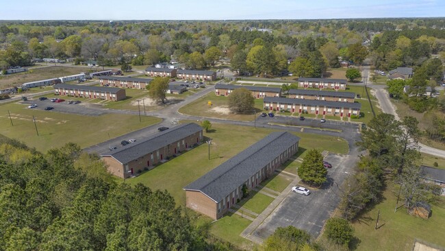 Sunflower Residences in Dillon, SC - Building Photo - Building Photo