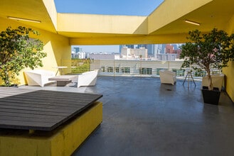 New Carver Apartments in Los Angeles, CA - Building Photo - Building Photo