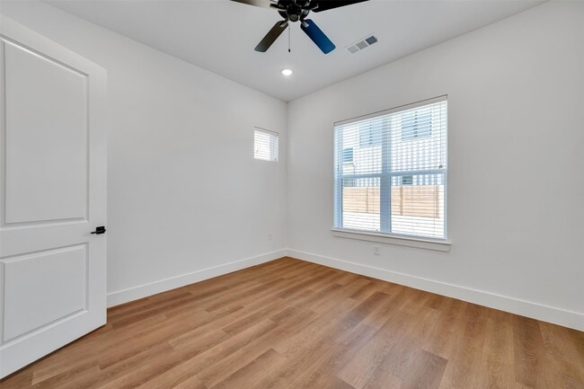 property at 1601 Mustang Dr