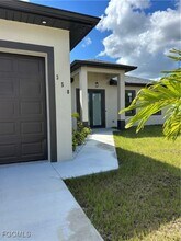 358 Charwood Ave S in Lehigh Acres, FL - Building Photo - Building Photo