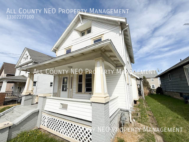 859 Brown St in Akron, OH - Building Photo - Building Photo