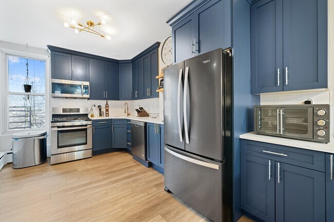 531 Madison St in Hoboken, NJ - Building Photo - Building Photo