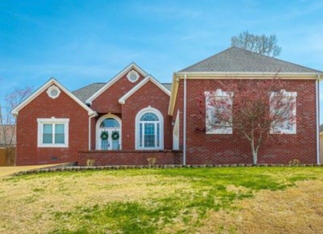 8102 Hamilton Mill Dr